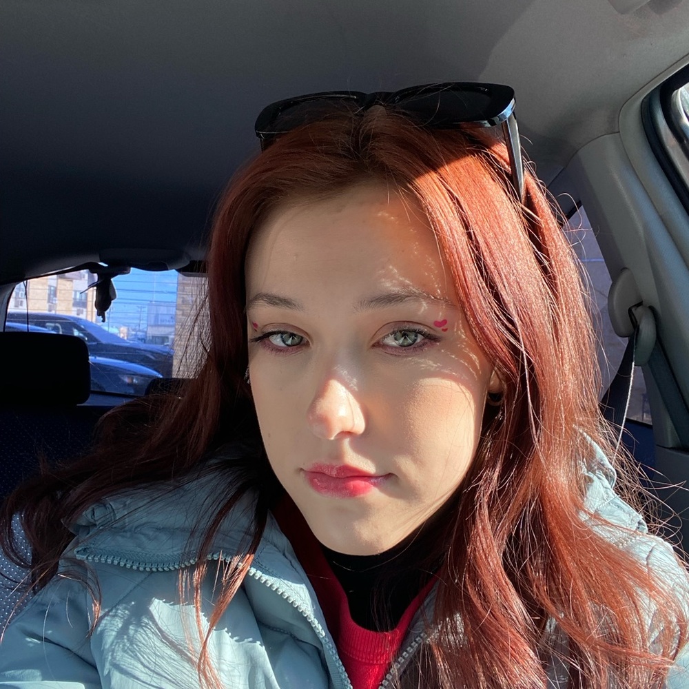 Meet your Posher, Alina